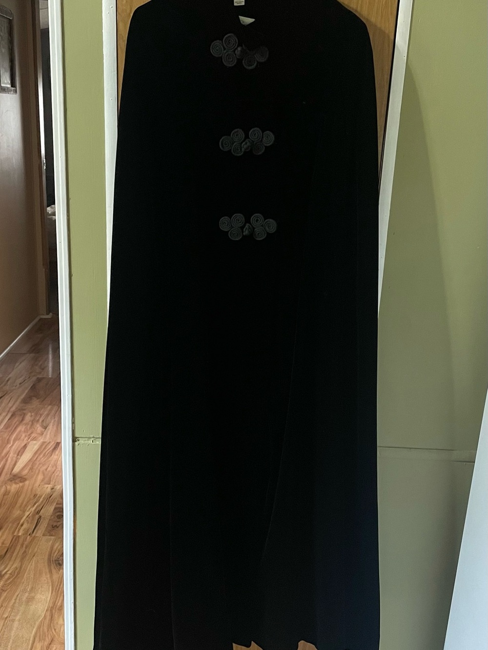 VTG 1950s/60s Saks Heavy Black Velvet Long Cape Cloak Whimsigoth Vampire Opera